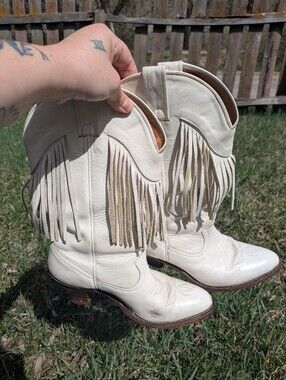 Boulet Fringed White Leather Cowboy Boots